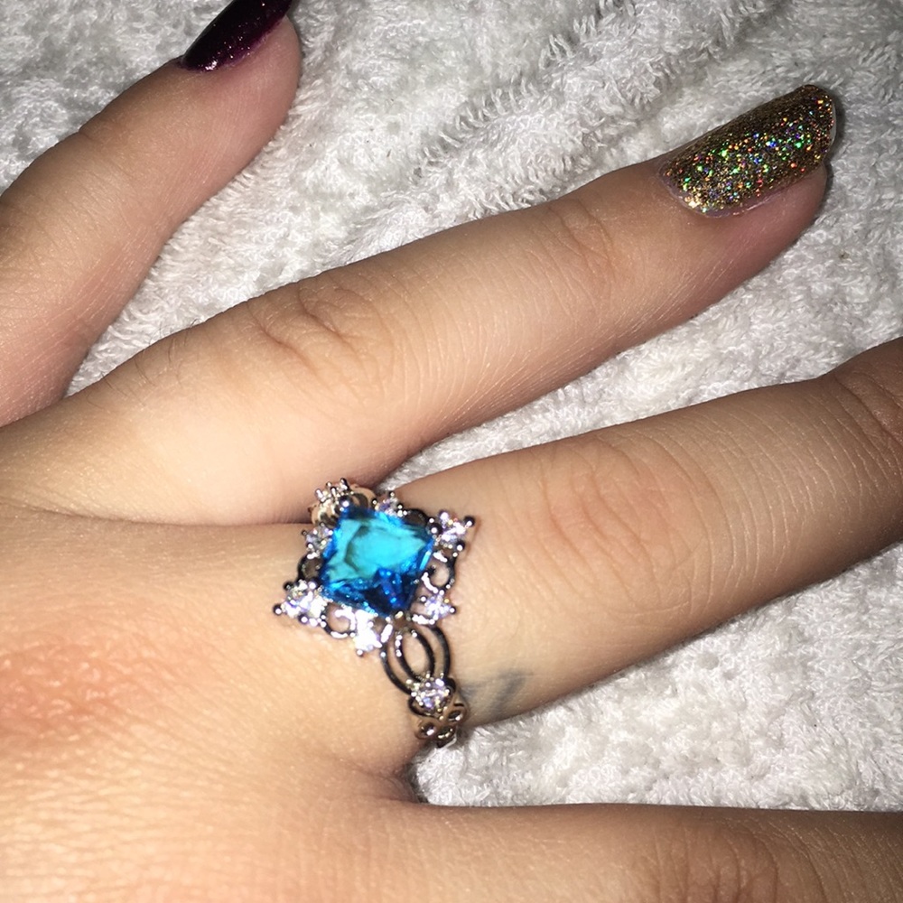Blue intricate style cocktail ring